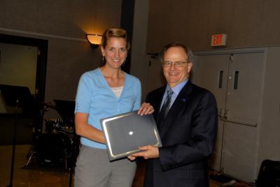 Professor Tammy Stephenson, a full-time lecturer for the Nutrition and Food Science department, has been named the recipient of  two awards: the 2009 NACTA Teacher Fellow award and the UK Faculty Mentor award. 